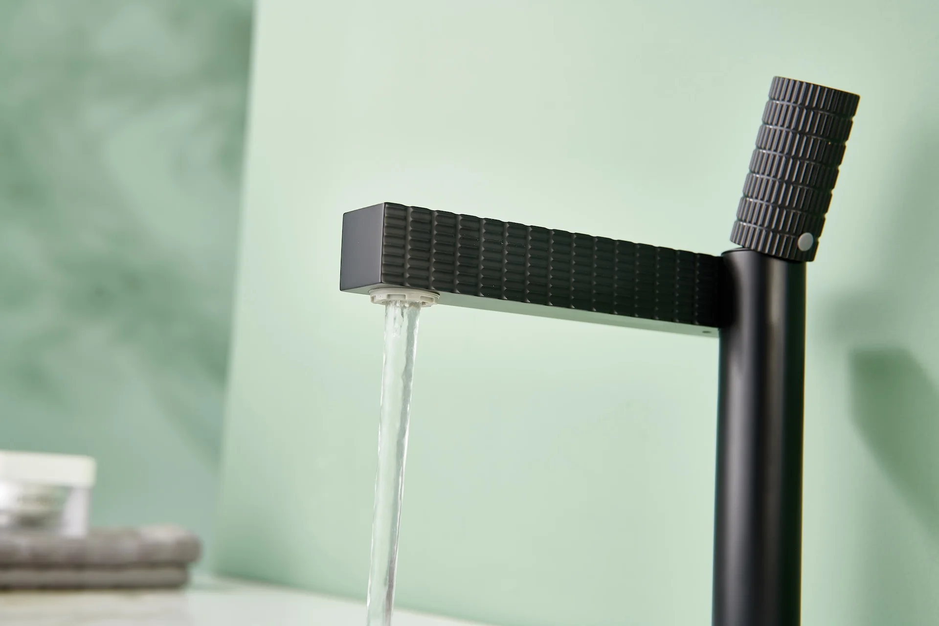 Brushed gold or Brushed Nickel or Matte Black Or Rose Gold single handle brass bathroom faucet with pop up drain - Image 13