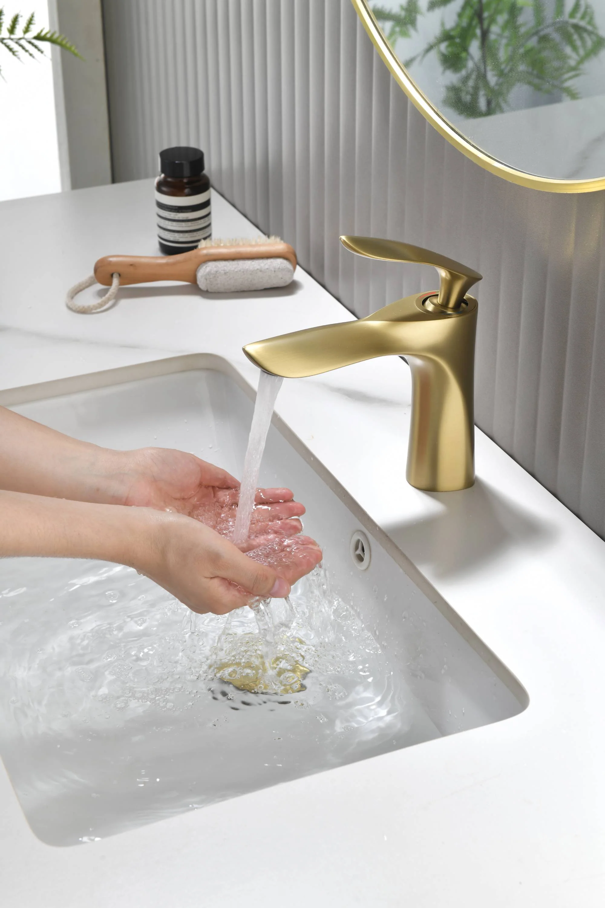 Brushed Gold Bathroom Sink Faucet single handle with pop up non-overflow brass drain - Image 5