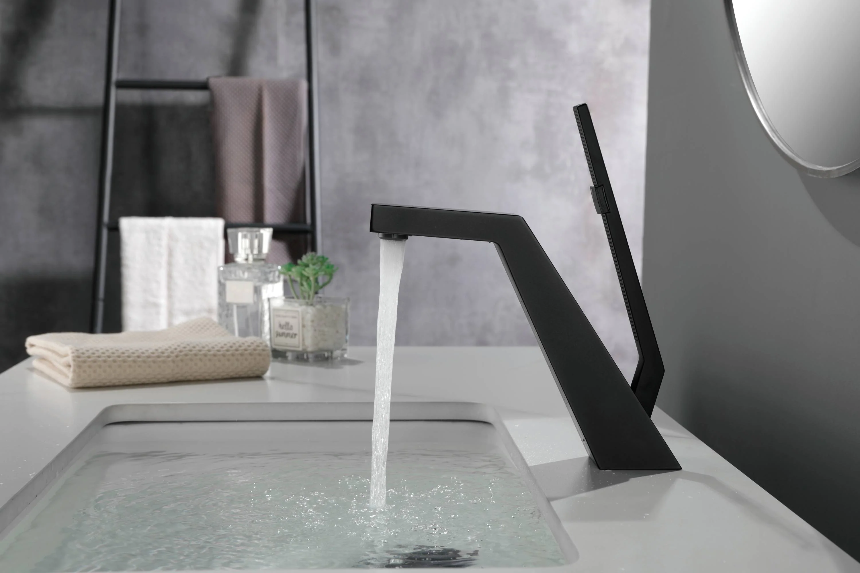 Brushed Gold or matte black or brushed nickel Bathroom Sink Faucet single handle with pop up overflow brass drain - Image 11