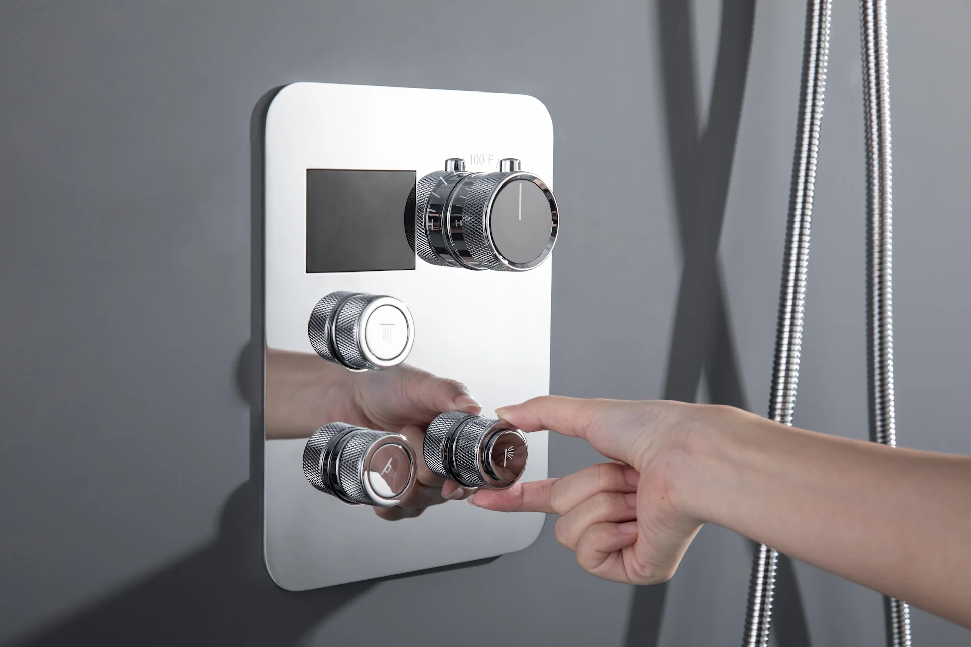 3-Way Digital Display Thermostatic Shower System: Featuring Body Jets and a 6-Inch Regular Head with Independent and Simultaneous Functionality - Image 9