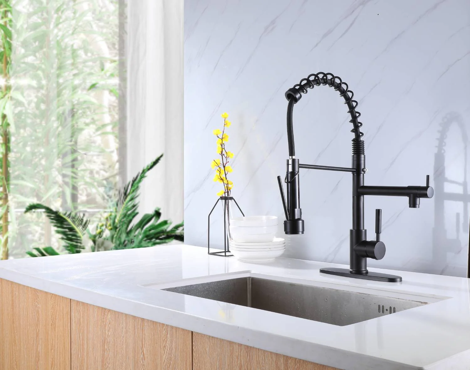 Matte Black High Arc brass Kitchen Sink Faucet Pull Down metal Spray with deck plate and lock ring - Image 3
