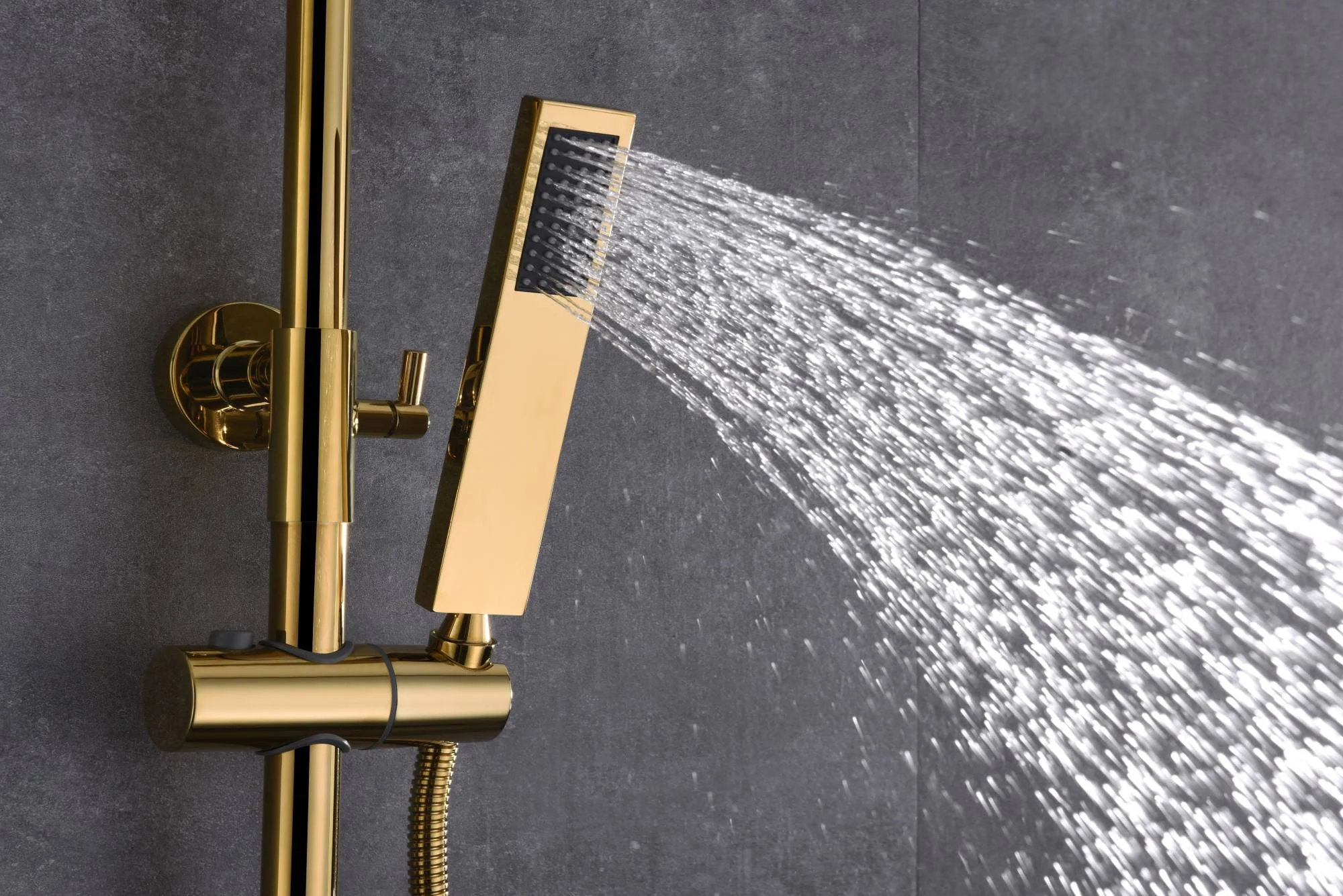 Gold Thermostatic Shower Set with Digital Display, Hand Shower, Tub Spout - 3 Functions - Image 4